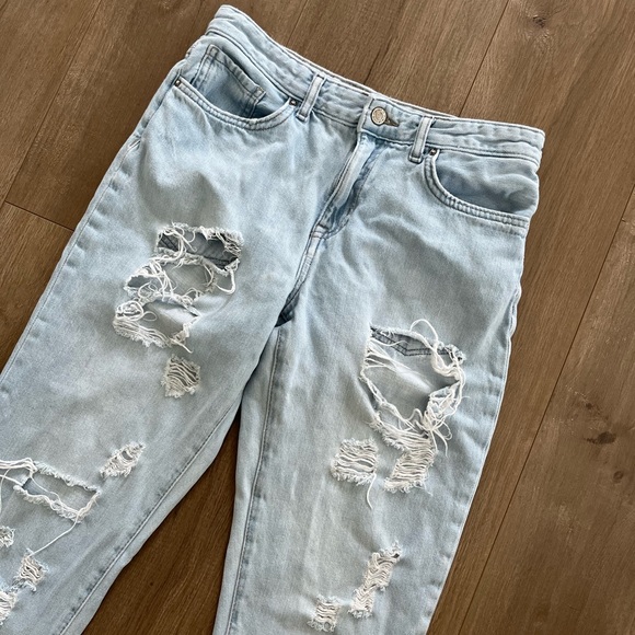 FOREVER 21 Distressed Mom Jeans - Picture 2 of 4